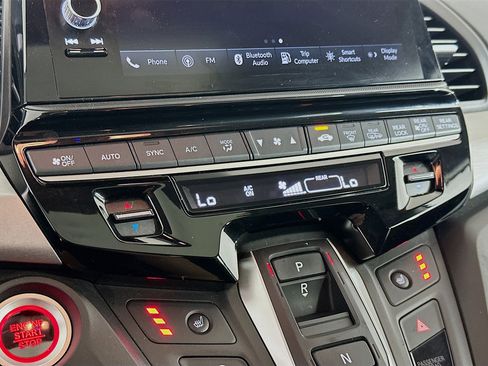 Used 2025 Honda Odyssey EX-L image 23