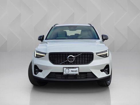 New 2026 Volvo XC40 B5 Plus w/ Protection Package Premier AWD/4WD image 2