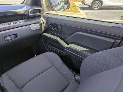 Certified 2025 Toyota Tacoma SR image 17