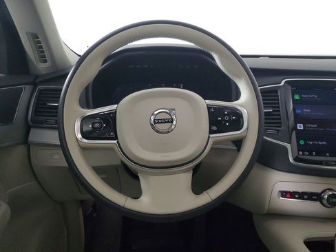 Certified 2023 Volvo XC90 B5 Core w/ Protection Package Premier AWD/4WD image 17