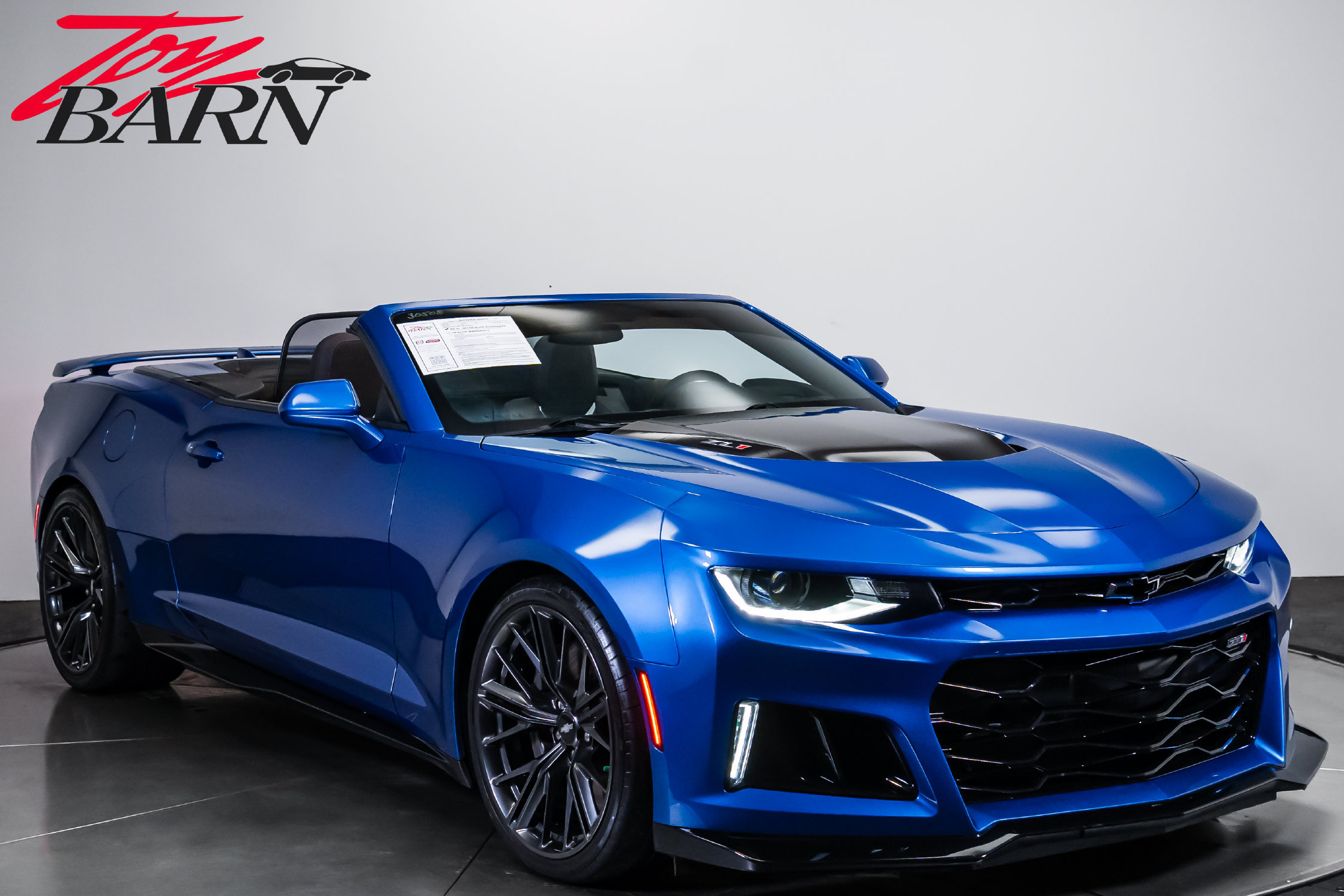 Used 2018 Chevrolet Camaro ZL1 RWD image 7