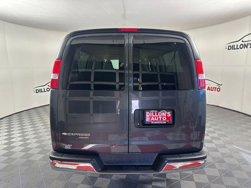 Used 2016 Chevrolet Express 3500 LT w/ LT Preferred Equipment Group image 5