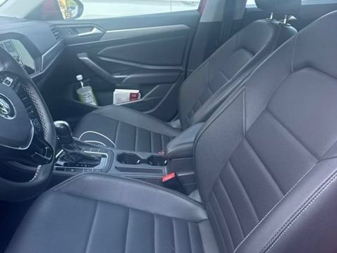 Used 2021 Volkswagen Jetta SE FWD image 5