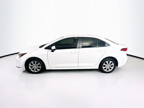 Used 2024 Toyota Corolla LE FWD image 4