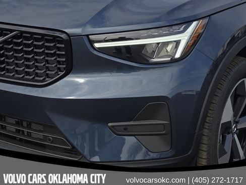 Used 2026 Volvo XC40 B5 Core w/ Protection Package Premier AWD/4WD image 9