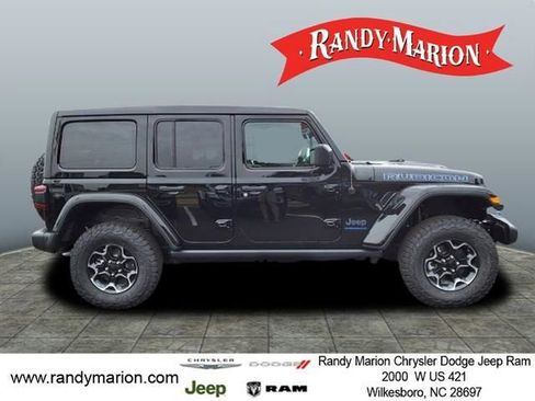 New 2023 Jeep Wrangler Unlimited Rubicon 4xe w/ Cold Weather Group AWD/4WD image 8