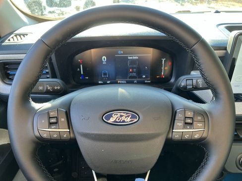 New 2025 Ford Maverick XLT w/ XLT Luxury Package image 16