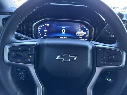 Used 2024 Chevrolet Silverado 2500 LTZ w/ LTZ Convenience Package image 34