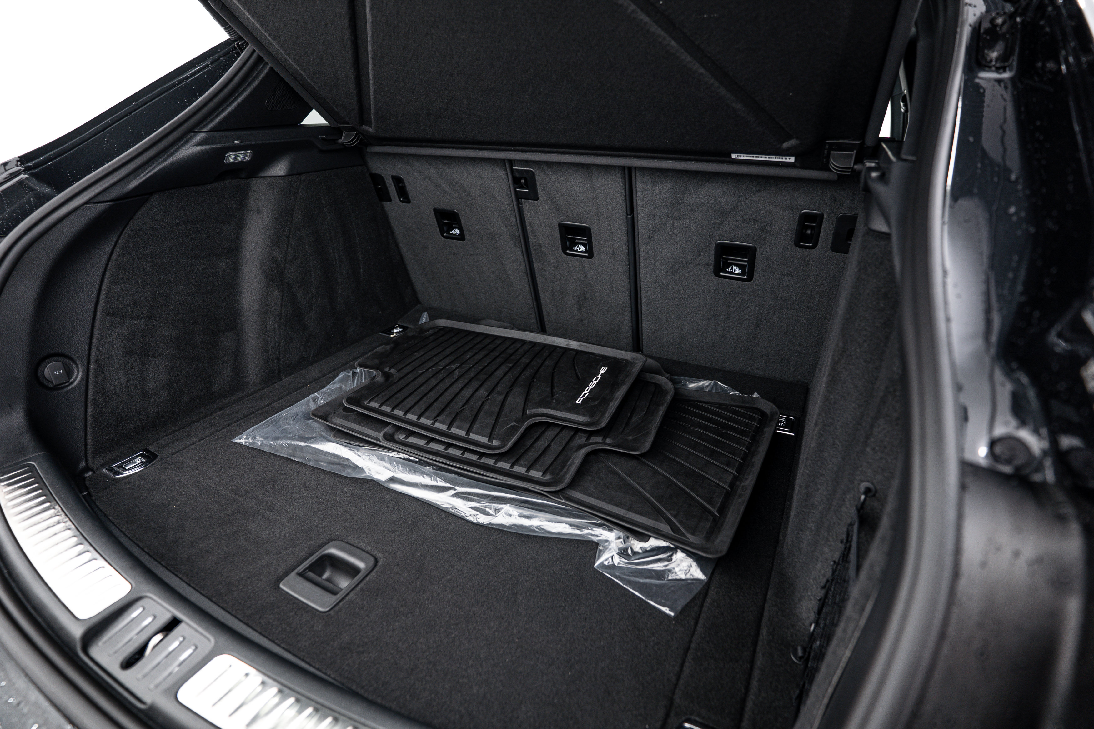 Certified 2026 Porsche Macan AWD/4WD image 25