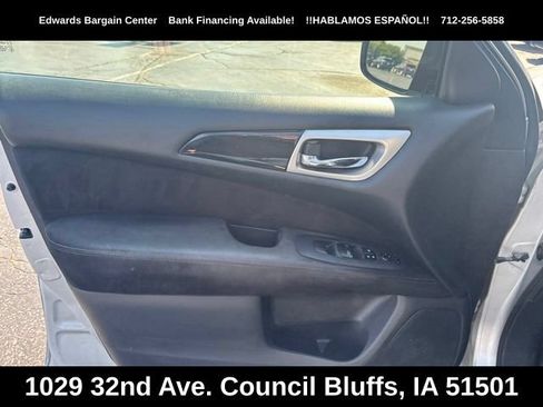 Used 2015 Nissan Pathfinder SV w/ Cargo Package AWD/4WD image 12