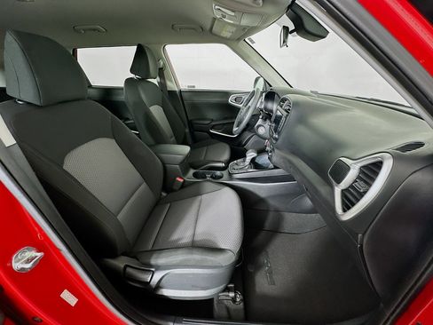 Used 2024 Kia Soul LX w/ Option Group 015 image 29