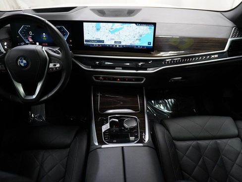 Used 2024 BMW X5 xDrive50e image 15