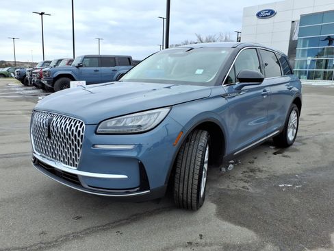 Used 2024 Lincoln Corsair AWD image 7