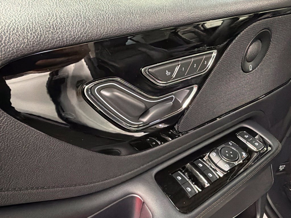 New 2026 Lincoln Aviator Reserve AWD/4WD image 30
