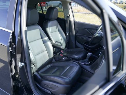 Used 2019 Buick Encore Essence w/ Experience Buick Package image 20