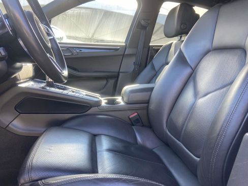 Used 2017 Porsche Macan S image 17