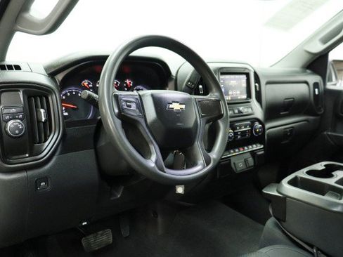 Used 2020 Chevrolet Silverado 1500 Custom w/ Custom Value Package RWD image 6