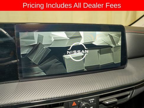 Certified 2025 Nissan Kicks SR AWD/4WD image 12