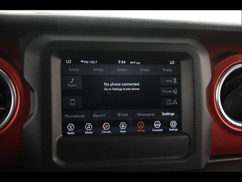 Used 2019 Jeep Wrangler Rubicon AWD/4WD image 12