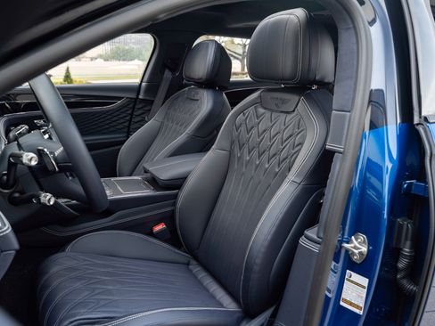 Used 2026 Bentley Flying Spur Azure image 22