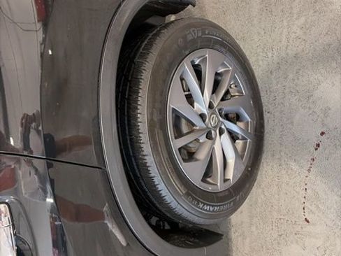 Used 2016 Nissan Rogue SL w/ SL Premium Package AWD/4WD image 32