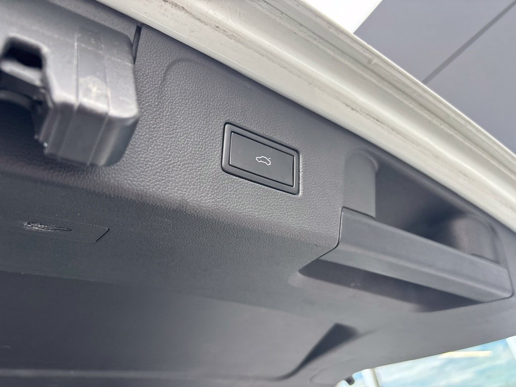 Used 2022 Volkswagen Atlas SE w/ Panoramic Sunroof Package AWD/4WD image 19