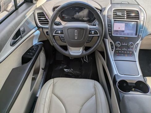 Used 2020 Lincoln Nautilus FWD w/ Equipment Group 101A image 15