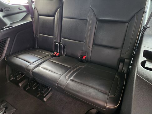 Used 2021 Chevrolet Tahoe Premier w/ Premium Package RWD image 34