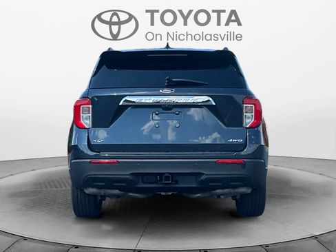 Used 2022 Ford Explorer XLT w/ Class IV Trailer Tow Package AWD/4WD image 4