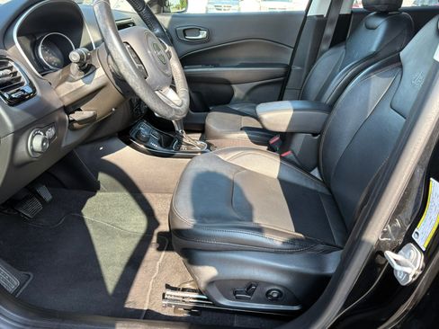 Used 2020 Jeep Compass Limited AWD/4WD image 4