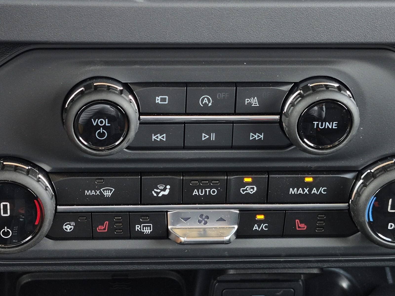 Used 2025 Ford Bronco Raptor AWD/4WD image 33