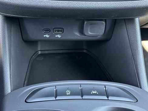 New 2026 Buick Envista Preferred w/ Convenience I Package FWD image 9
