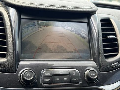 Used 2019 Chevrolet Impala Premier FWD image 15