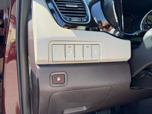 Used 2016 Kia Sedona SX Limited FWD image 54
