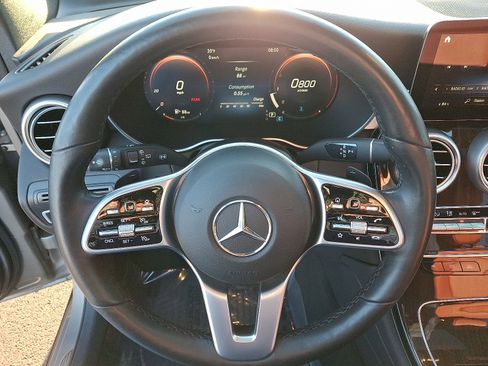 Used 2021 Mercedes-Benz GLC 300 4MATIC image 19