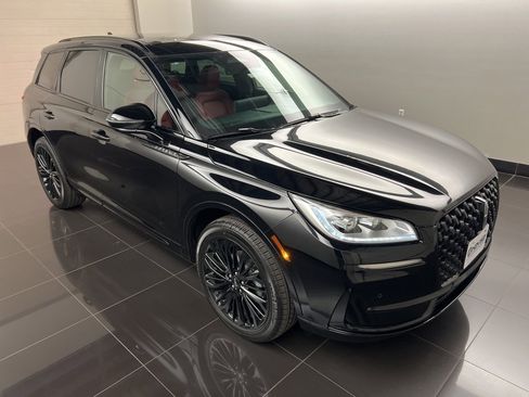 New 2026 Lincoln Corsair Reserve image 1