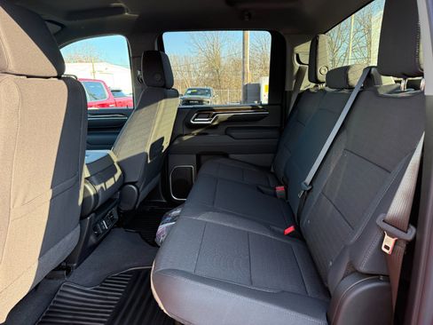 New 2026 GMC Sierra 3500 SLE w/ SLE Value Package image 16