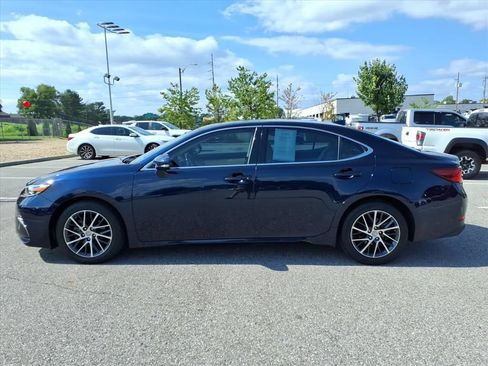 Used 2016 Lexus ES 350 w/ Luxury Package w/Wood Trim FWD image 8
