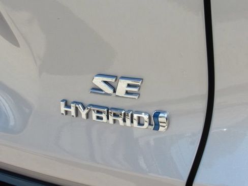 Used 2024 Toyota RAV4 SE AWD/4WD image 13