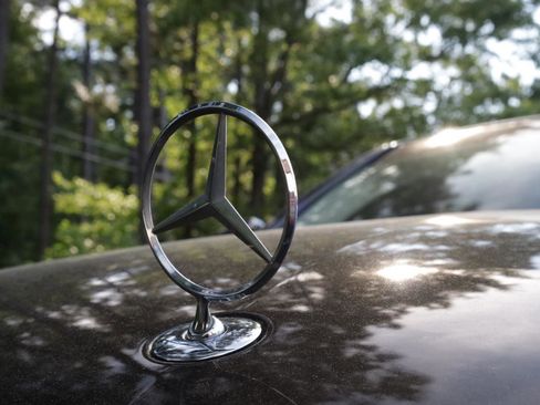 Used 2017 Mercedes-Benz C 300 Sedan w/ Premium 2 Package image 21