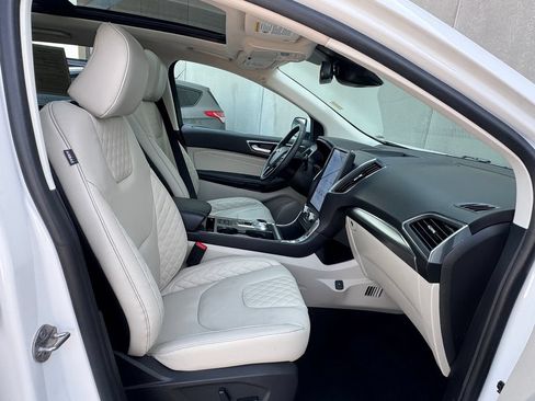 Used 2024 Ford Edge Titanium w/ Equipment Group 301A AWD/4WD image 30
