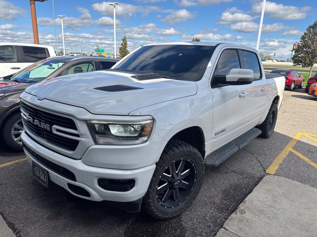 Used 2023 RAM 1500 Laramie AWD/4WD image 9