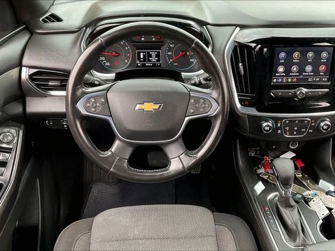Used 2022 Chevrolet Traverse LT w/ LPO, Cargo Package image 6