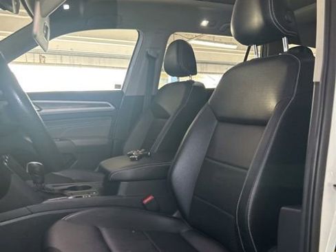 Used 2021 Volkswagen Atlas SE w/ Panoramic Sunroof Package FWD image 7