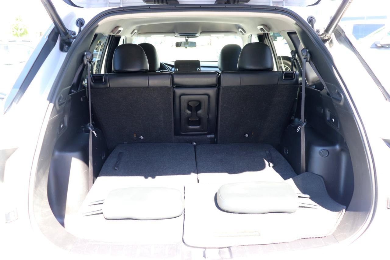Used 2024 Mitsubishi Outlander FWD image 57