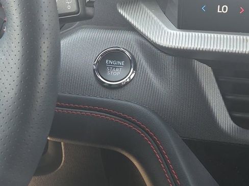 Used 2025 Ford Explorer ST image 44