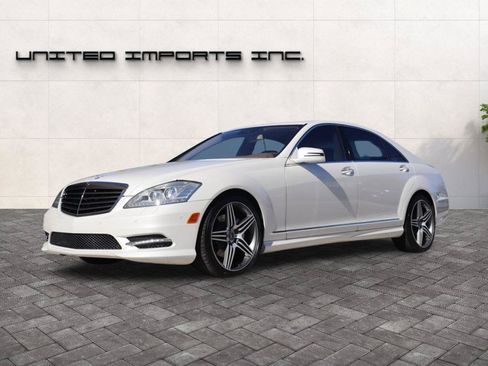 Used 2010 Mercedes-Benz S 550 image 3