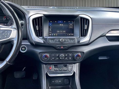 Used 2020 GMC Terrain SLT AWD/4WD image 6