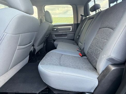 Used 2018 RAM 1500 Big Horn AWD/4WD image 40