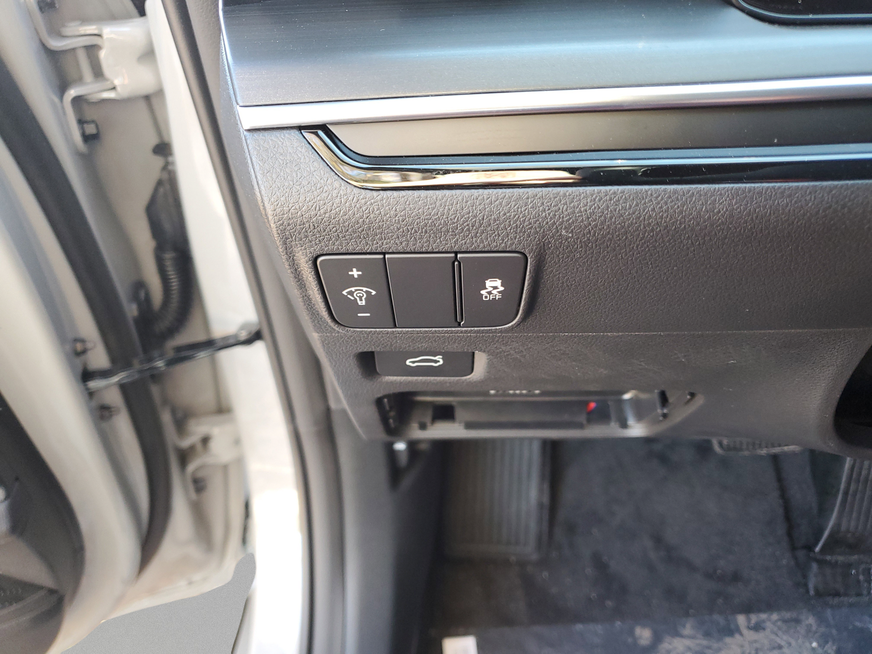New 2026 Kia K5 GT-Line w/ GT-Line Red Interior Package FWD image 27